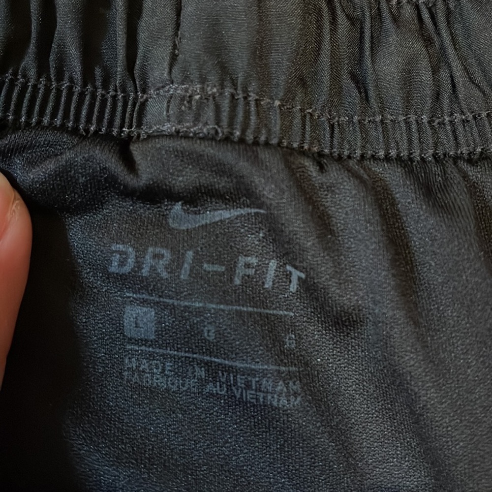 Nike Short - Picture 2 of 2